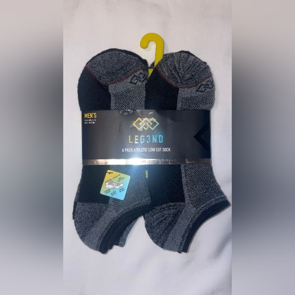 NWT 6 PAIR MENS SOCK
